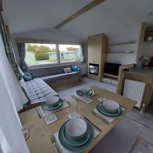 Woofles Luxury Caravan At Lido , Knaresborough United Kingdom